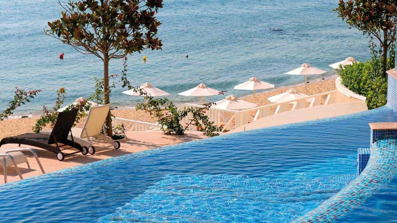 Luxurious And Panoramic Apartments At The Beach In La Mer Complex Golden Sands Exterior photo