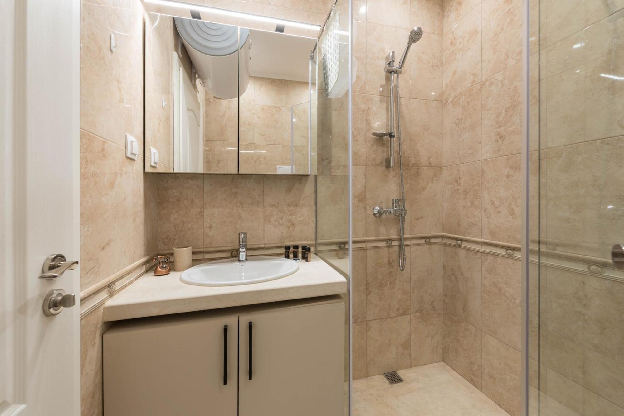 Luxurious And Panoramic Apartments At The Beach In La Mer Complex Golden Sands Exterior photo